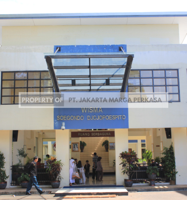 Pengecatan eksterior wisma soegondo djojopoespito